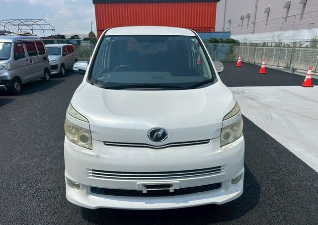 TOYOTA VOXY ZS 2009