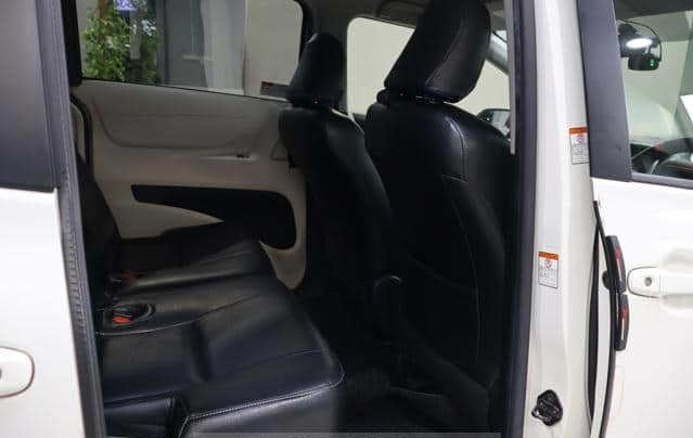 Toyota Sienta 2016 1.5 G-A Automática — 6 plazas