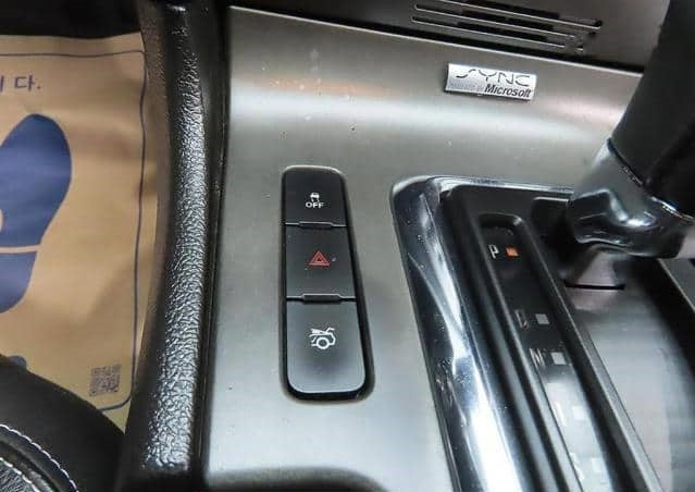 Ford Mustang 2013 automático – Motor 3.7 nafta, color negro
