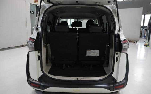 Toyota Sienta 2016 1.5 G-A Automática — 6 plazas