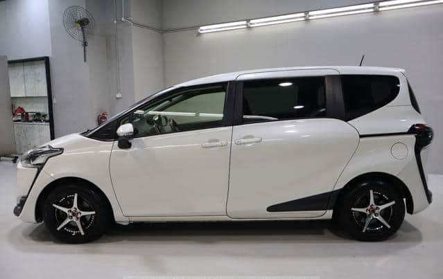 Toyota Sienta 2016 1.5 G-A Automática — 6 plazas