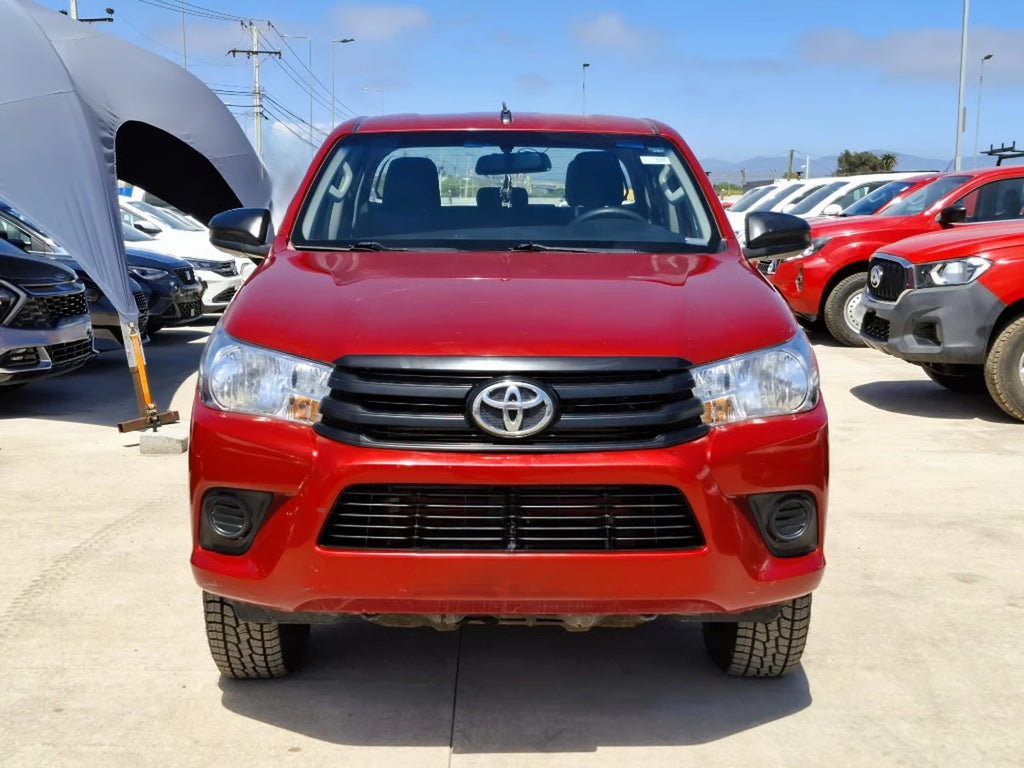 Toyota Hilux DX 2.4 Diésel 4x4 MT Doble Cabina 2024