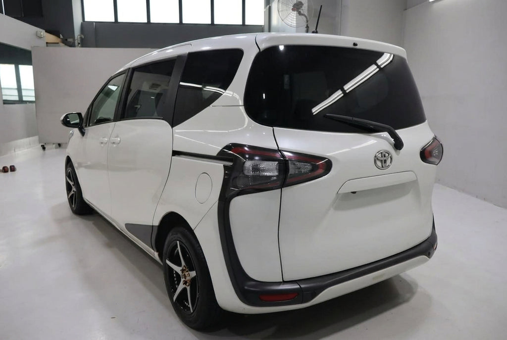 Toyota Sienta 2016 1.5 G-A Automática — 6 plazas