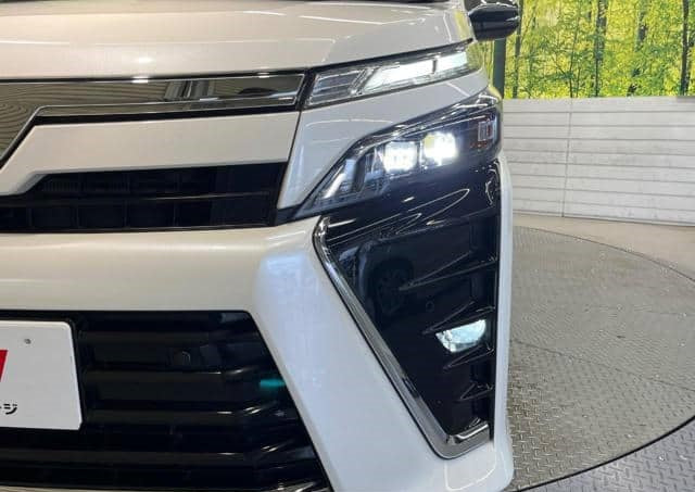Toyota Voxy ZS 2019 – Espacio y comodidad para 7 pasajeros
