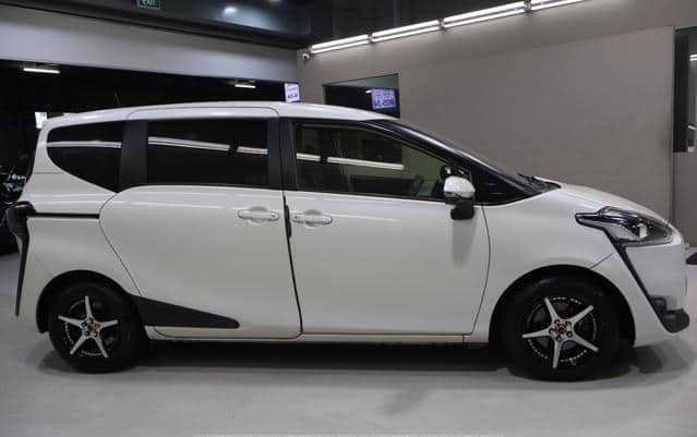Toyota Sienta 2016 1.5 G-A Automática — 6 plazas
