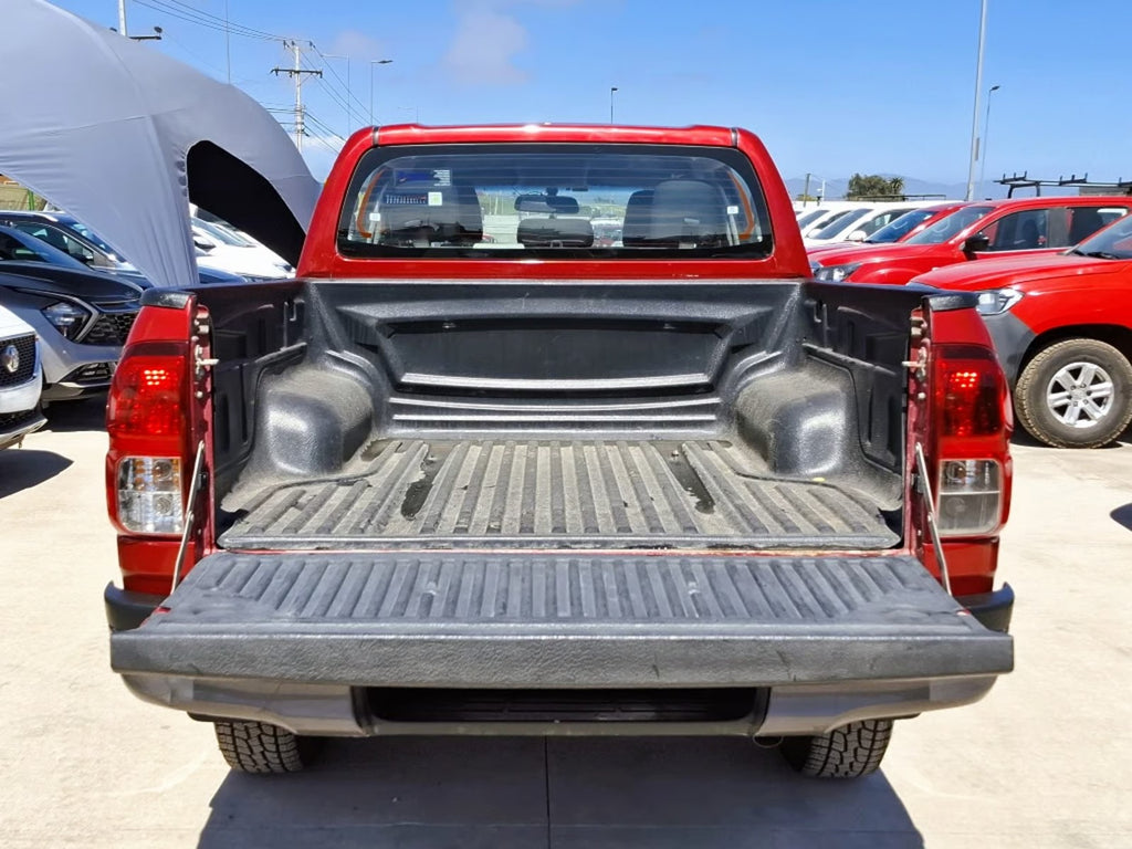 Toyota Hilux DX 2.4 Diésel 4x4 MT Doble Cabina 2024
