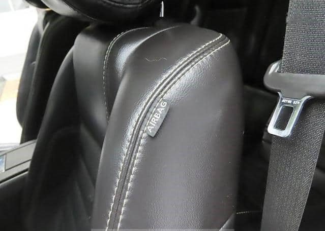 Ford Mustang 2013 automático – Motor 3.7 nafta, color negro