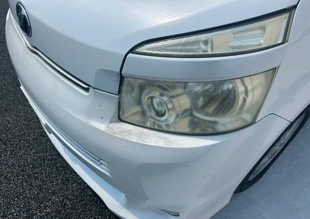 TOYOTA VOXY ZS 2009