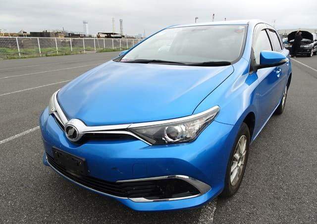 Toyota Auris 150X 2015 automático – Motor 1.5 gasolina