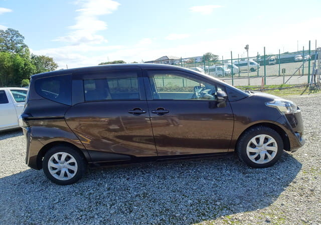 2015 TOYOTA SIENTA